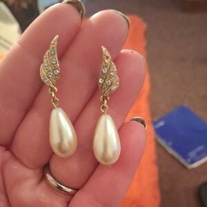 Elegant Gold and Cream Teardrop Earrings